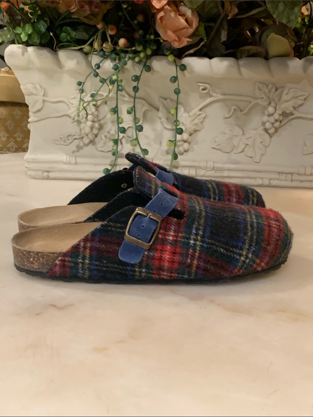 Sundance Clogs Size 40 - Picture 4 of 10